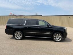 
										2020 GMC Yukon XL SLT 4×4 full									