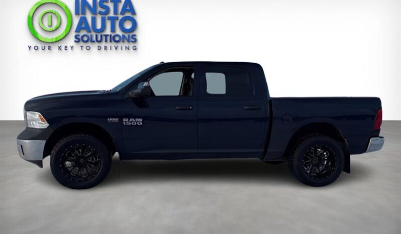 
								2017 RAM 1500 ST 4X4 full									