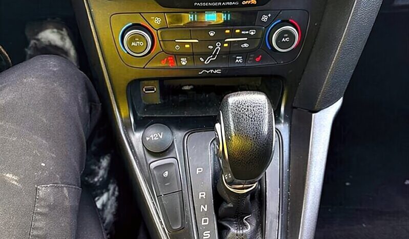 
								2018 Ford Focus SEL full									