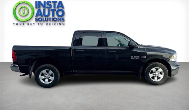 
								2017 RAM 1500 ST 4X4 full									