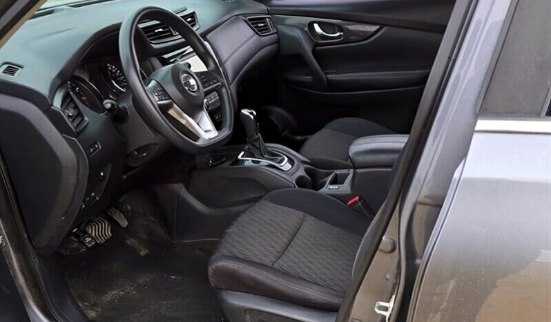 
								2018 Nissan Rogue SV AWD full									