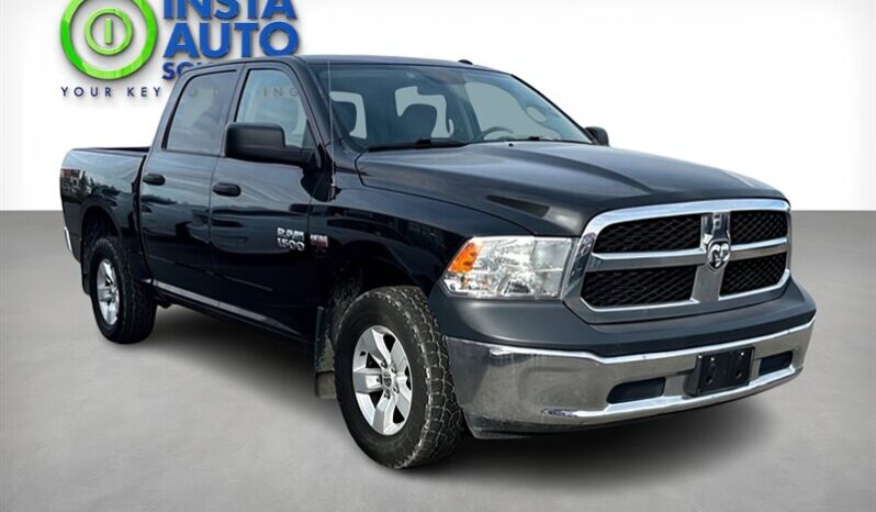 
								2017 RAM 1500 ST 4X4 full									