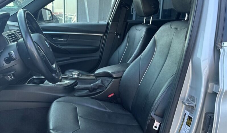 
								2016 BMW 3-Series 328i xDrive AWD full									