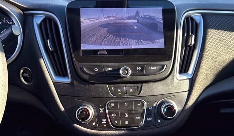 
								2022 Chevrolet Malibu LT full									