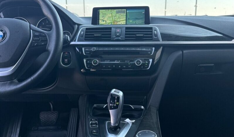 
								2016 BMW 3-Series 328i xDrive AWD full									