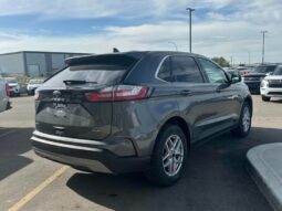 
										2023 Ford Edge SEL AWD full									