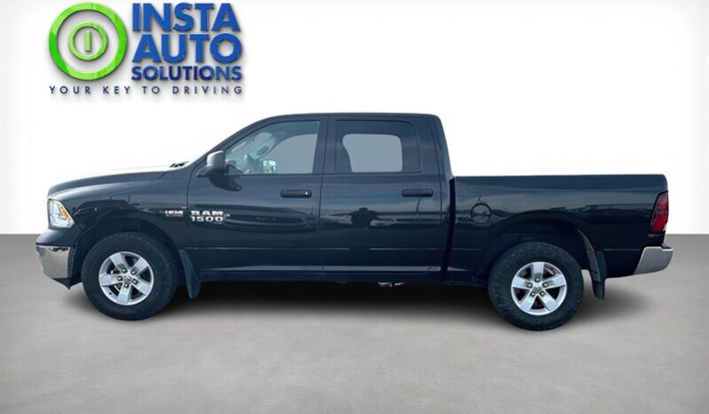 
								2017 RAM 1500 ST 4X4 full									