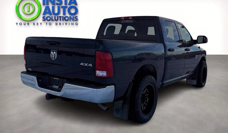 
								2017 RAM 1500 ST 4X4 full									