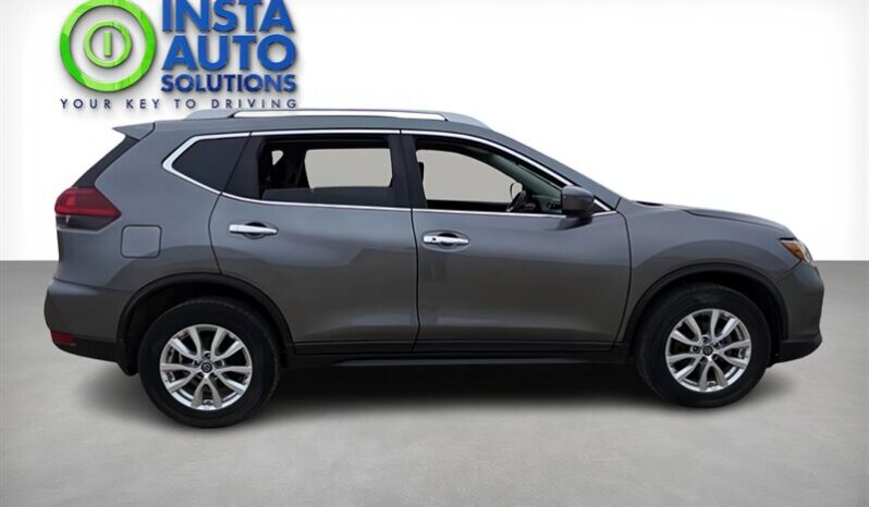 
								2018 Nissan Rogue SV AWD full									
