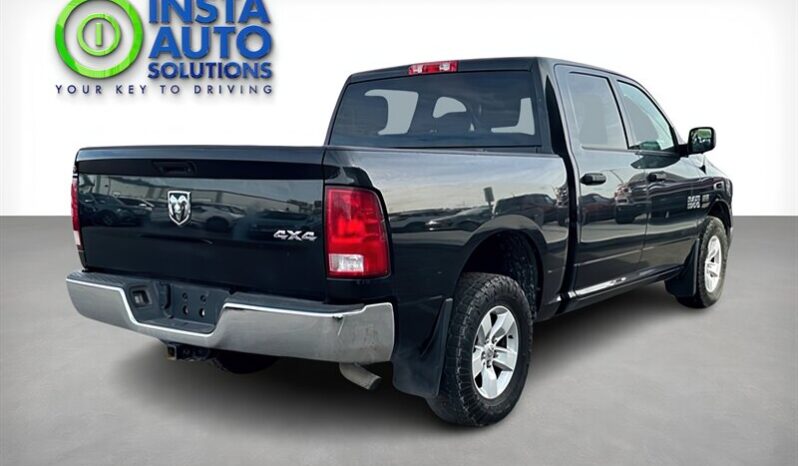 
								2017 RAM 1500 ST 4X4 full									